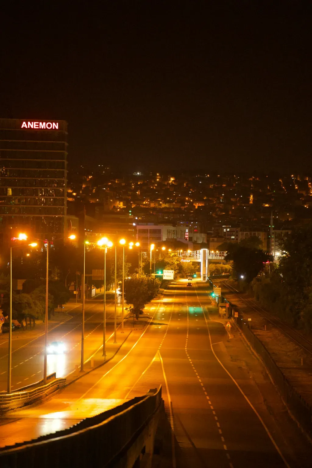 lampy uliczne solarne