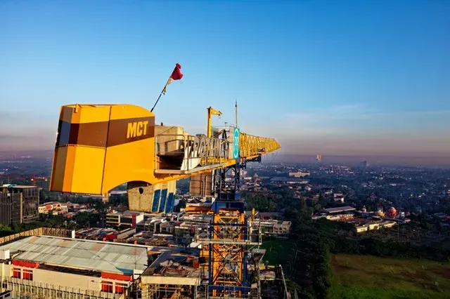 Marka Hitachi - zaufany producent maszyn budowlanych